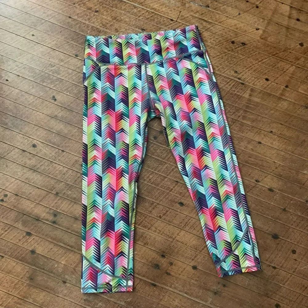 Fabletics multicolor high impact S Athleisure cropped leggings